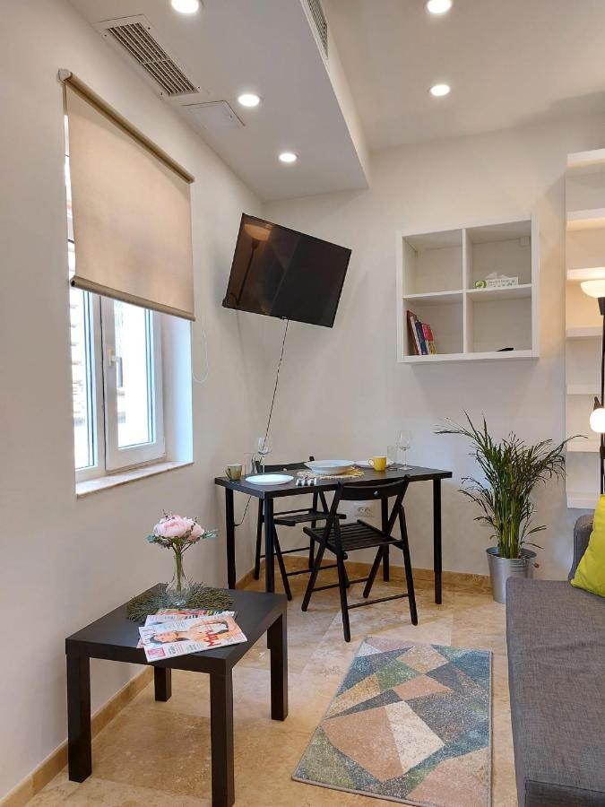 Sweet Dreams Suites Lovely Duplex Universitate Bucarest Esterno foto
