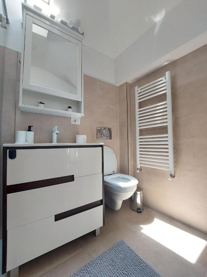 Sweet Dreams Suites Lovely Duplex Universitate Bucarest Esterno foto